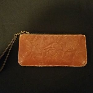 Patricia Nash wristlet